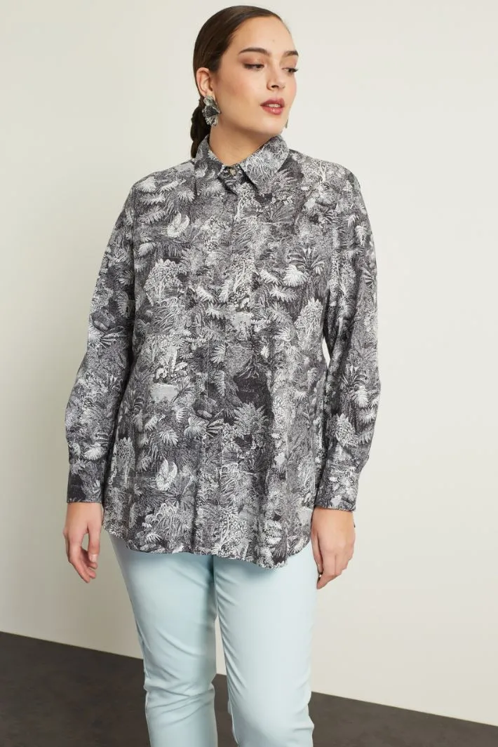 Camicia con taschini applicati