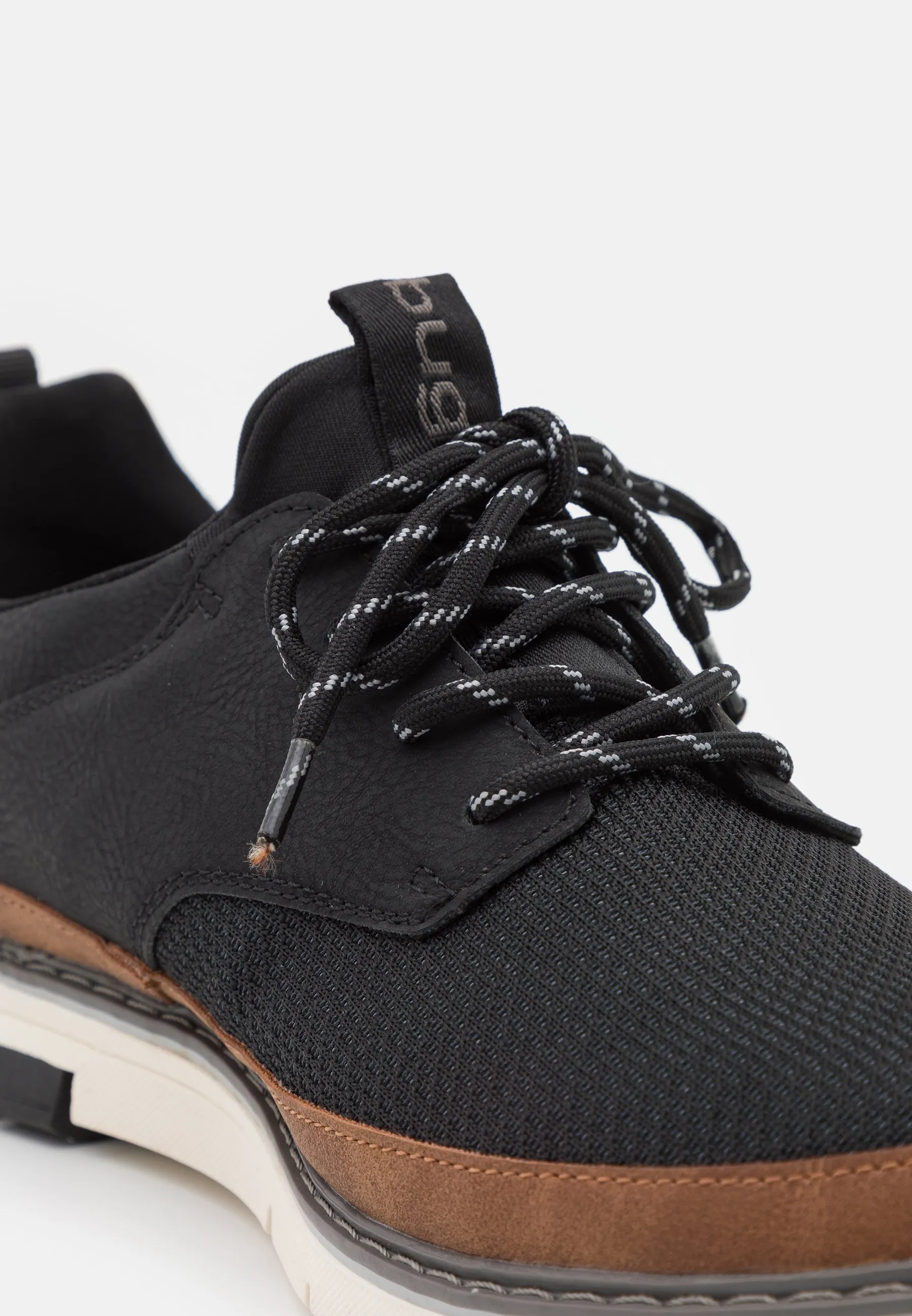 SANDMAN - Stringate sportive